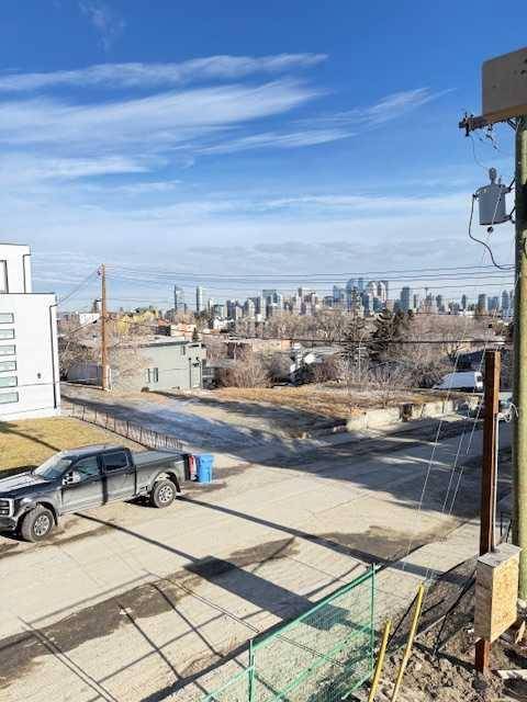 1917 25 AVE SW, Calgary, AB T2T 4T5