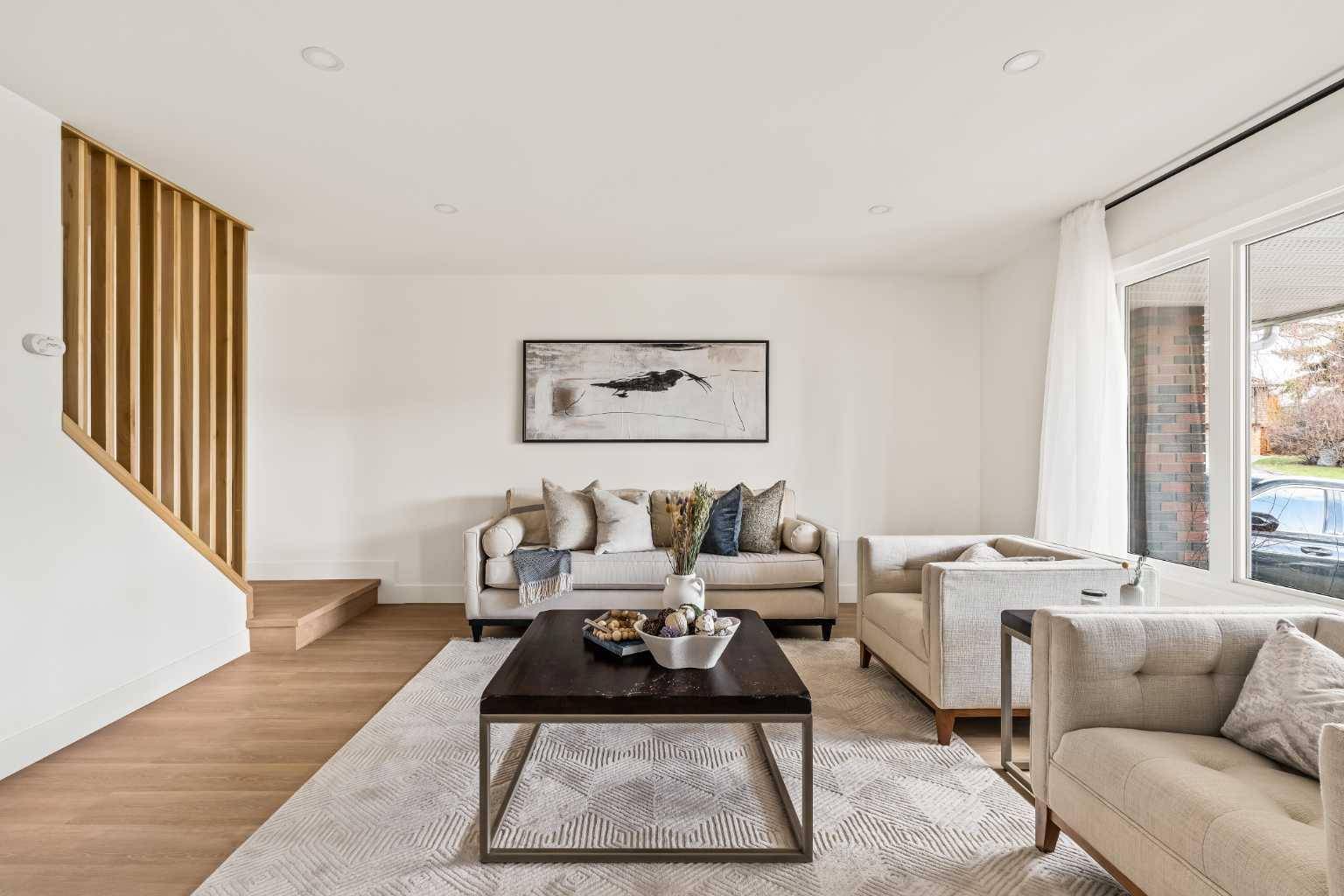 11 Coach Manor Rise SW, Calgary, AB T3H 1C5