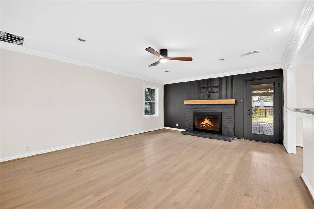 3028 Lavita Lane, Farmers Branch, TX 75234