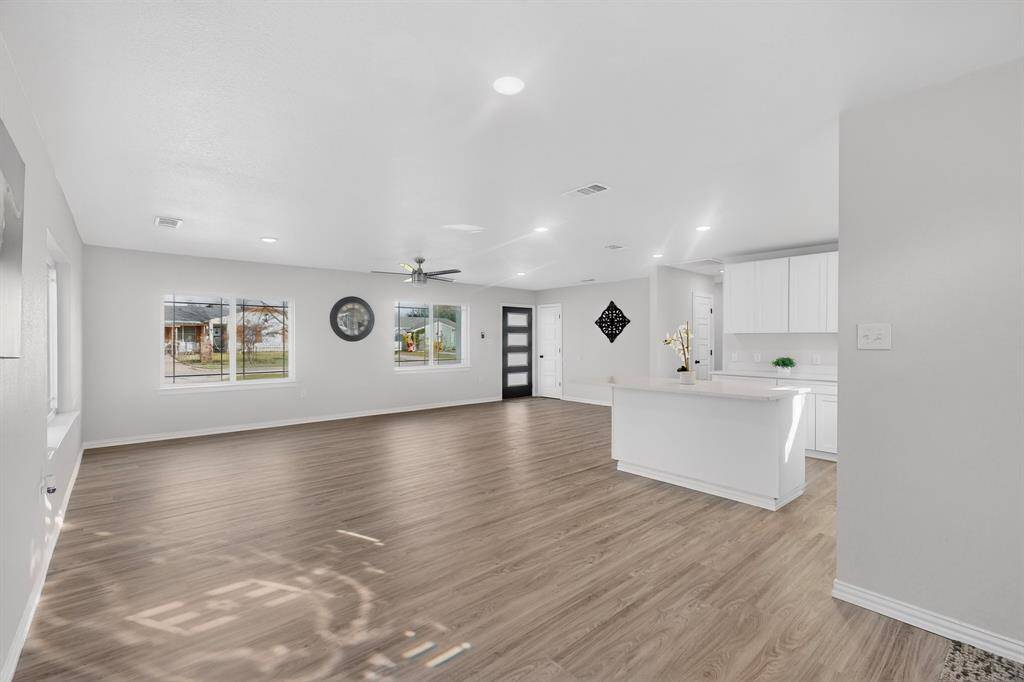 4540 Western Oaks Drive, Dallas, TX 75211