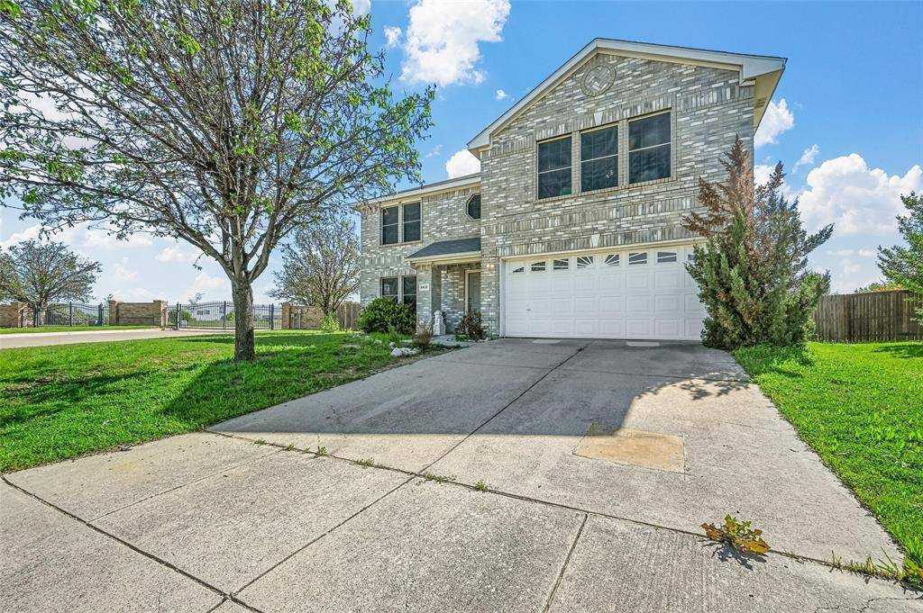 6632 Canyon Oak Drive, Fort Worth, TX 76112