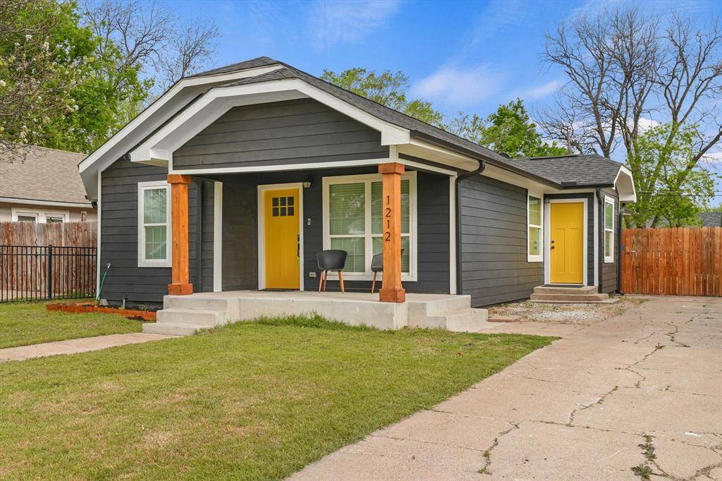 1212 Woodland Avenue, Fort Worth, TX 76110
