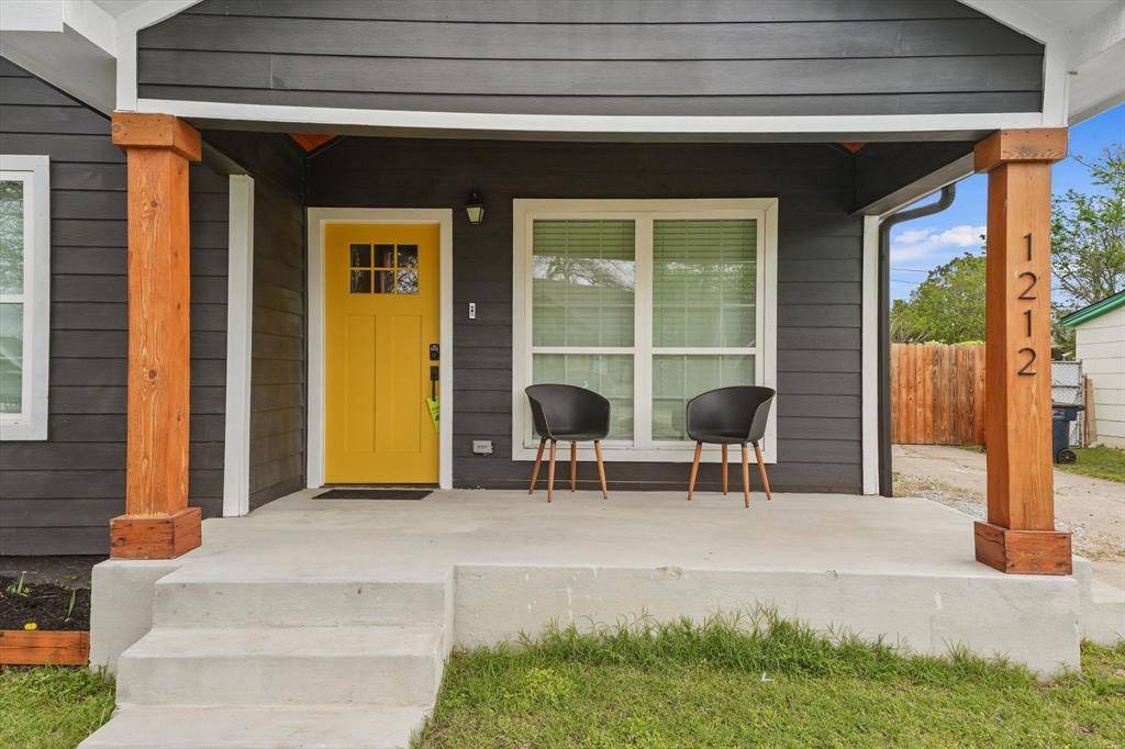 1212 Woodland Avenue, Fort Worth, TX 76110