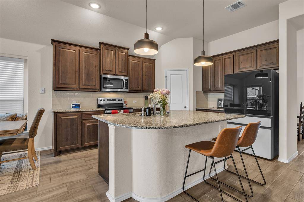 712 Long Iron Drive, Fort Worth, TX 76108