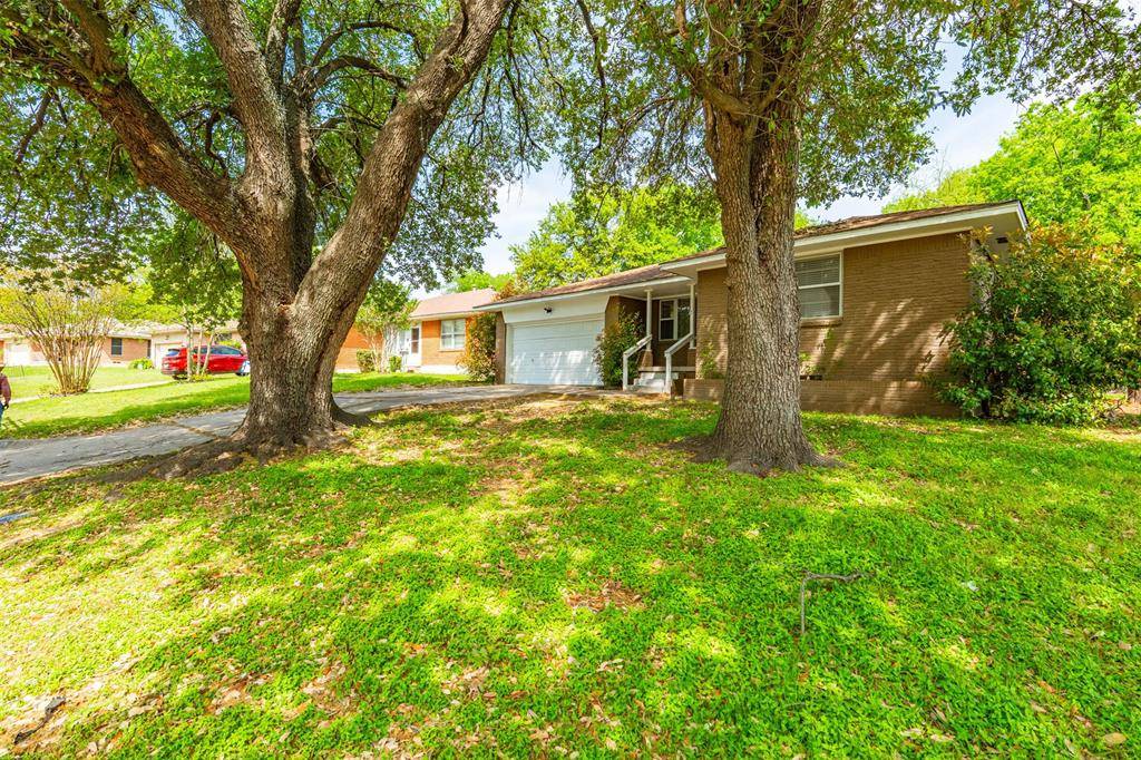 1115 Indian Creek Trail, Dallas, TX 75241