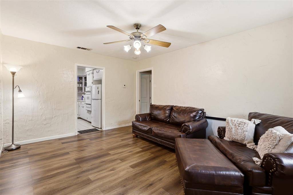 1803 Sycamore Street, Commerce, TX 75428