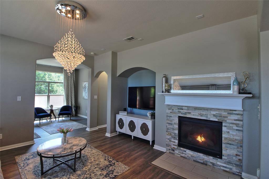 604 Cedarview Drive, Garland, TX 75040