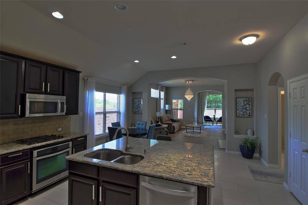 604 Cedarview Drive, Garland, TX 75040