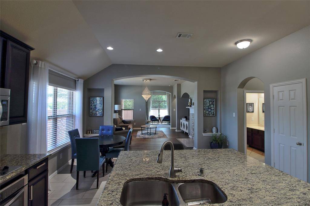 604 Cedarview Drive, Garland, TX 75040