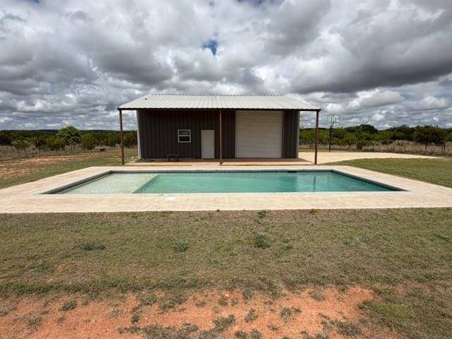 6922 Hwy 83, Ovalo, TX 79541