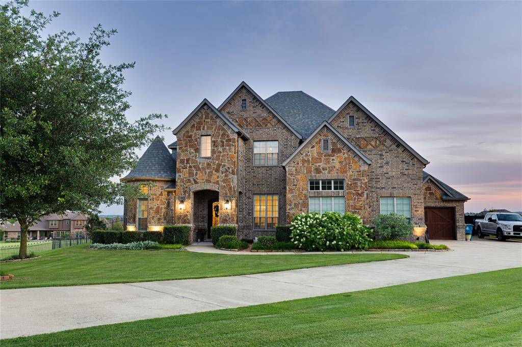 7757 Bella Milano Drive, Fort Worth, TX 76126