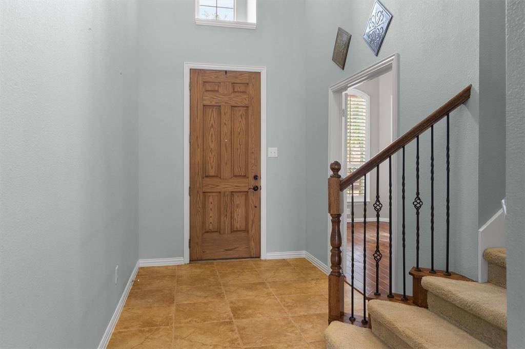 1217 Dayton Drive, Lantana, TX 76226