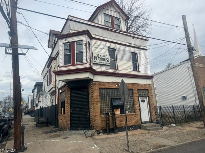 474 15Th Ave, Newark City, NJ 07103