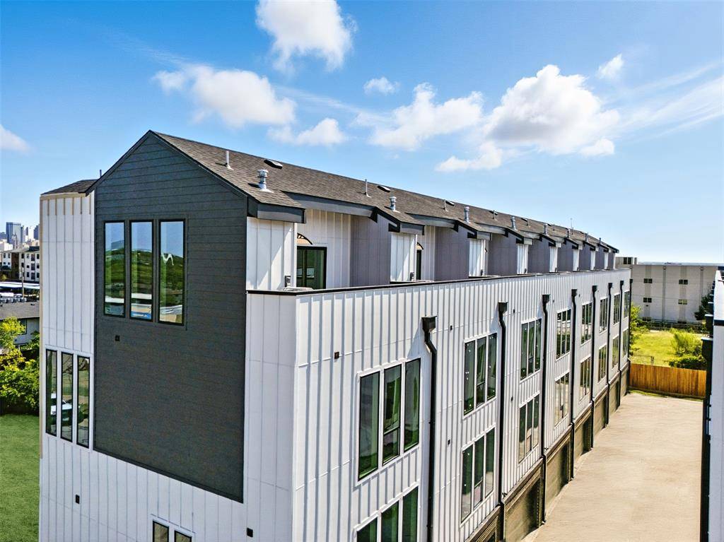 312 N Lancaster Avenue #104, Dallas, TX 75203