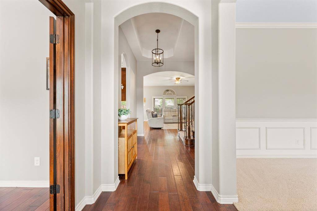 11712 Wolfcreek Lane, Fort Worth, TX 76244