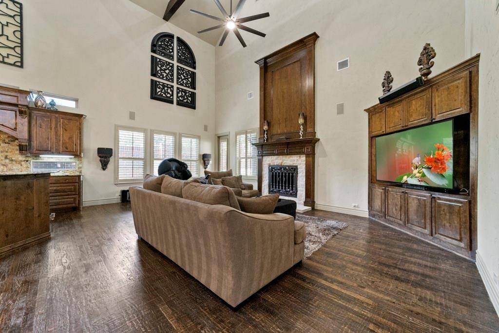 6719 Springwood Lane, Garland, TX 75044