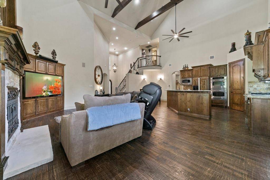 6719 Springwood Lane, Garland, TX 75044