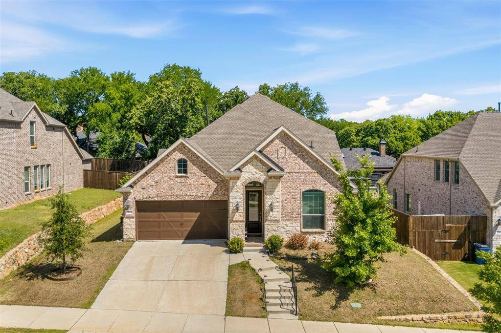 2204 Christopher Lane, Euless, TX 76040