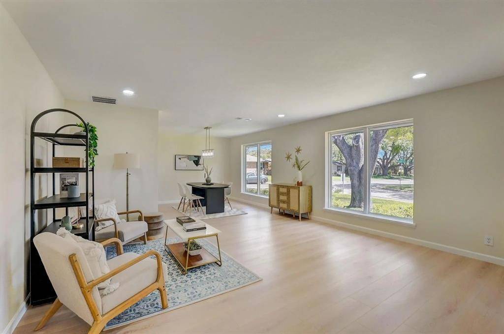 3040 Ponder Place, Dallas, TX 75229