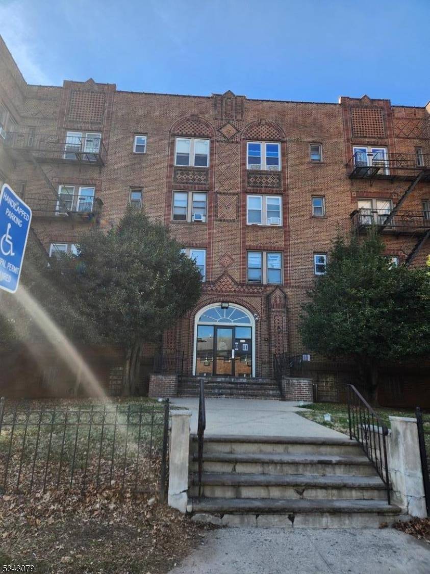 433 Lincoln Ave #B8, City Of Orange Twp., NJ 07050