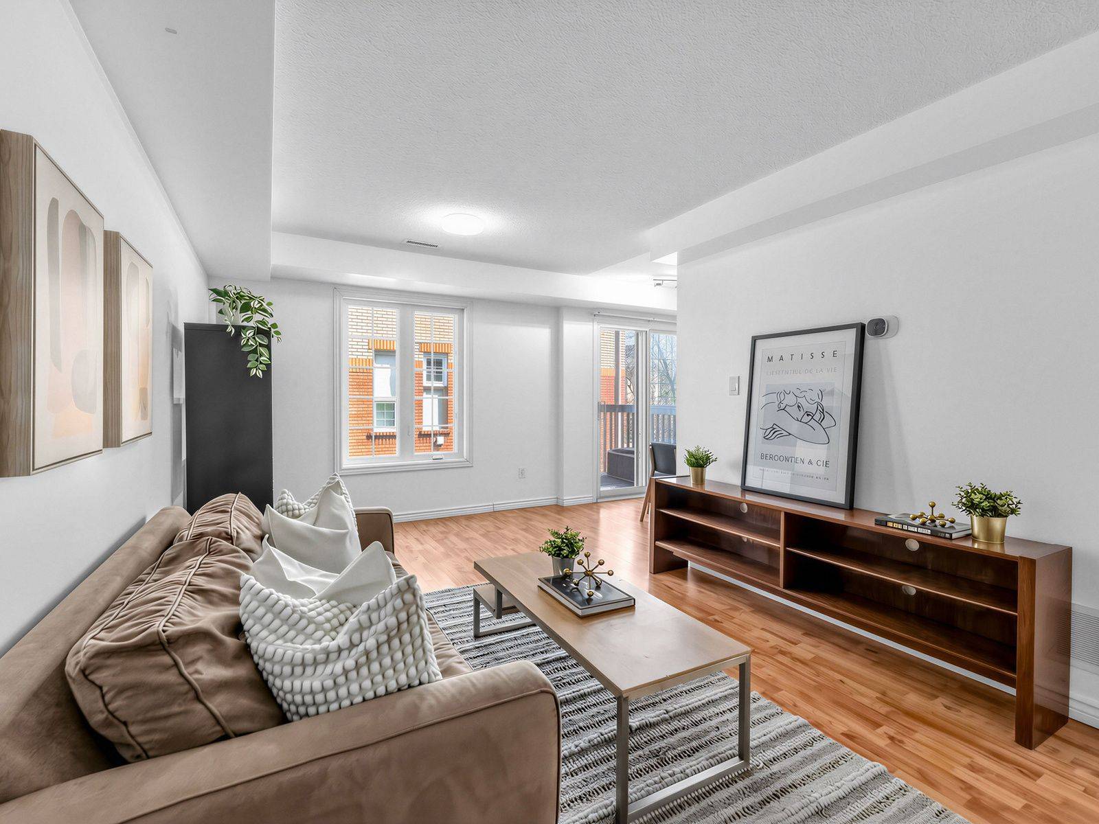 6950 Tenth Line W #54, Mississauga, ON L5N 6Y1