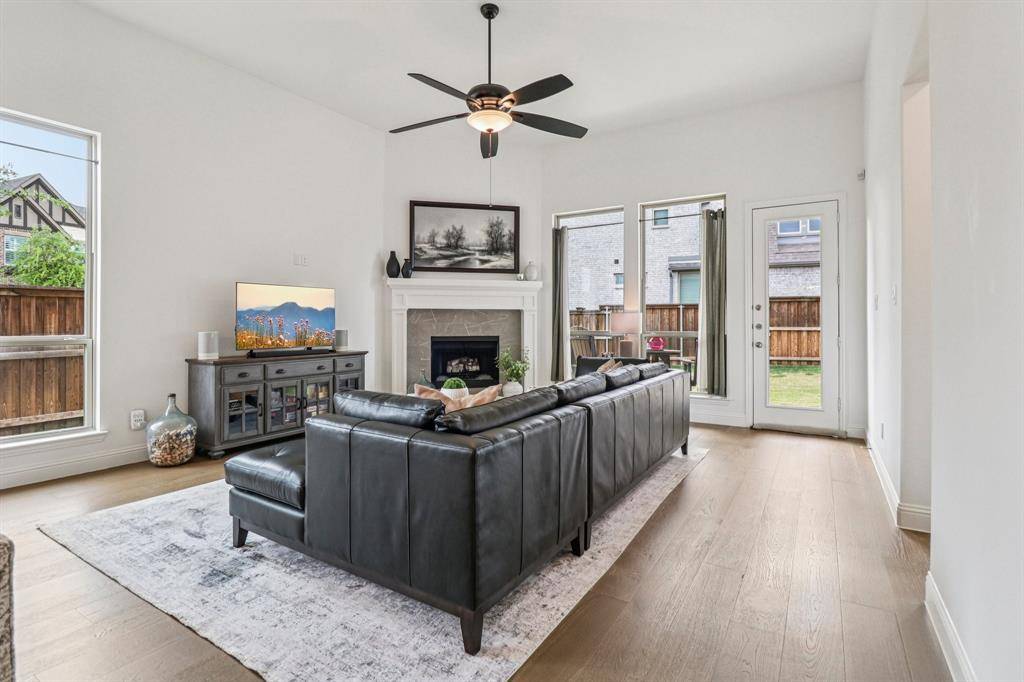 8277 Halifax, The Colony, TX 75056