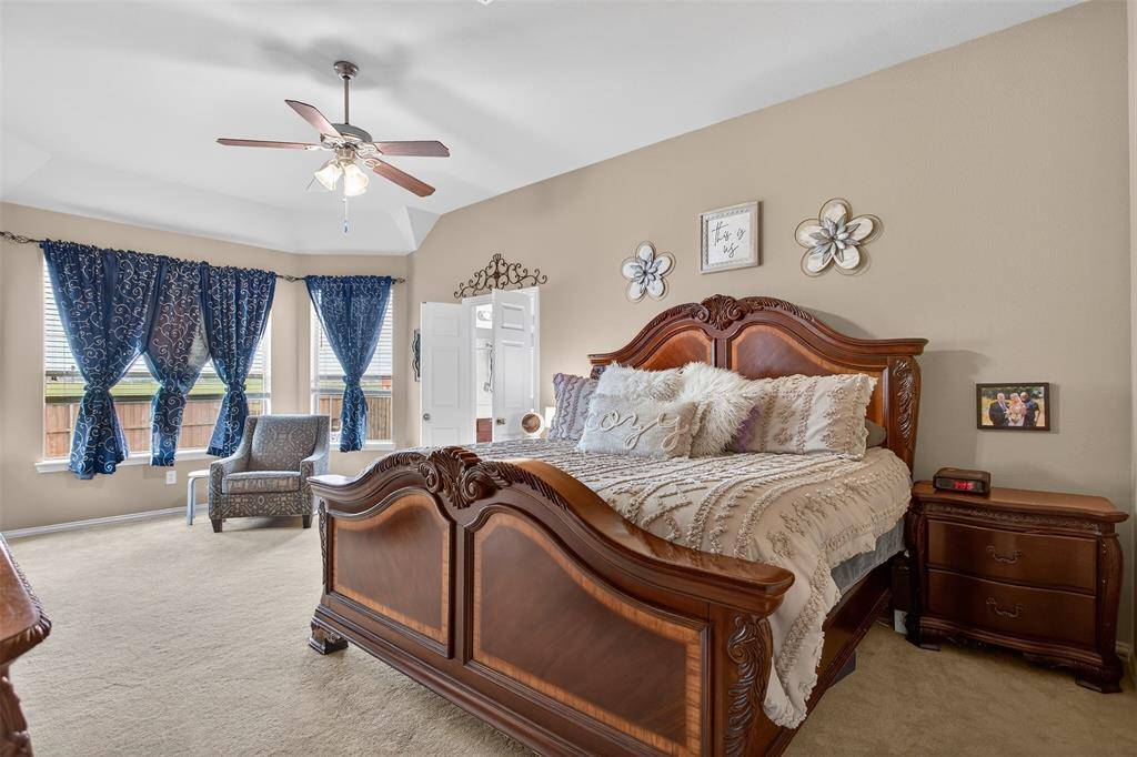 917 White Porch Avenue, Forney, TX 75126