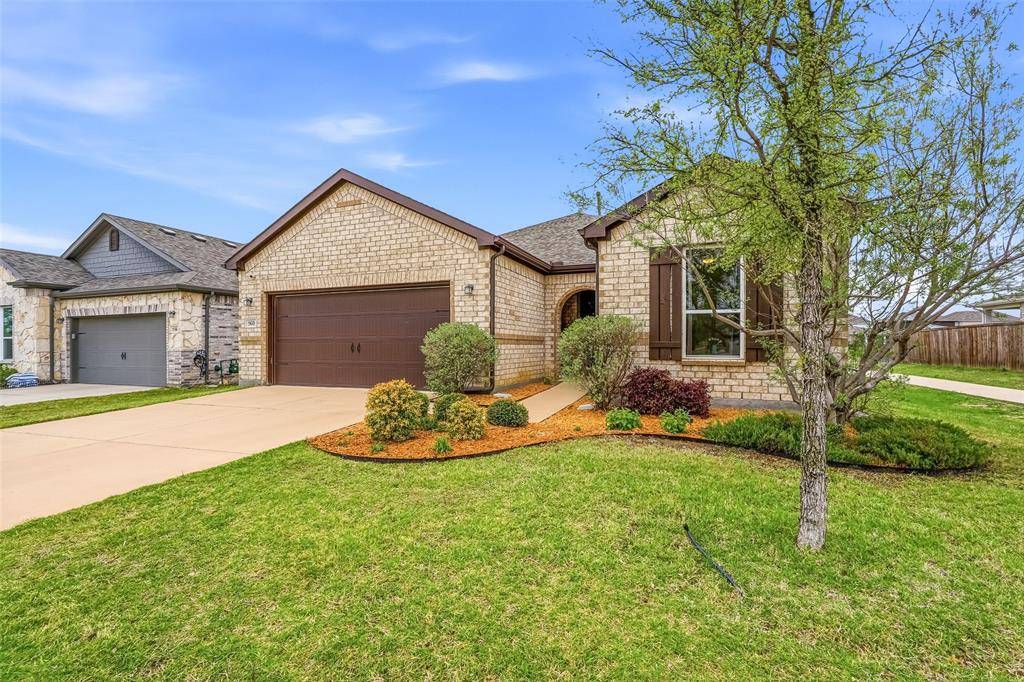 960 Tule Drive, Aubrey, TX 76227