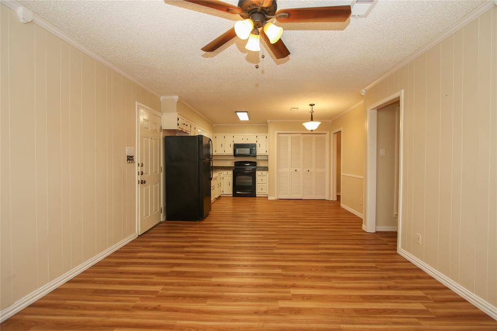 5301 Wooten Drive, Fort Worth, TX 76133