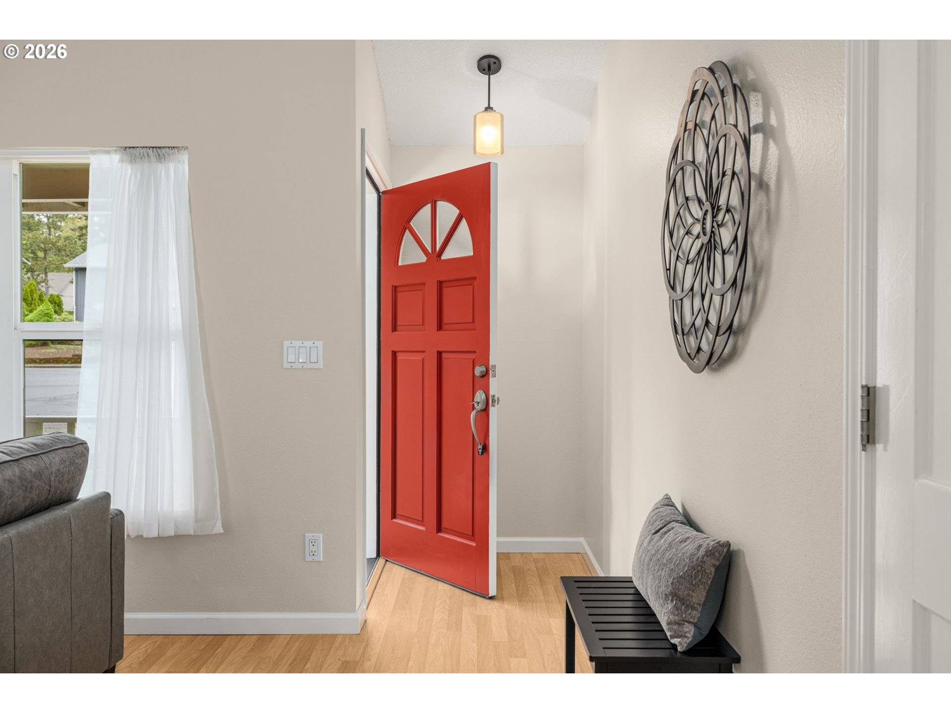 8332 SW DAVIES CT, Portland, OR 97223