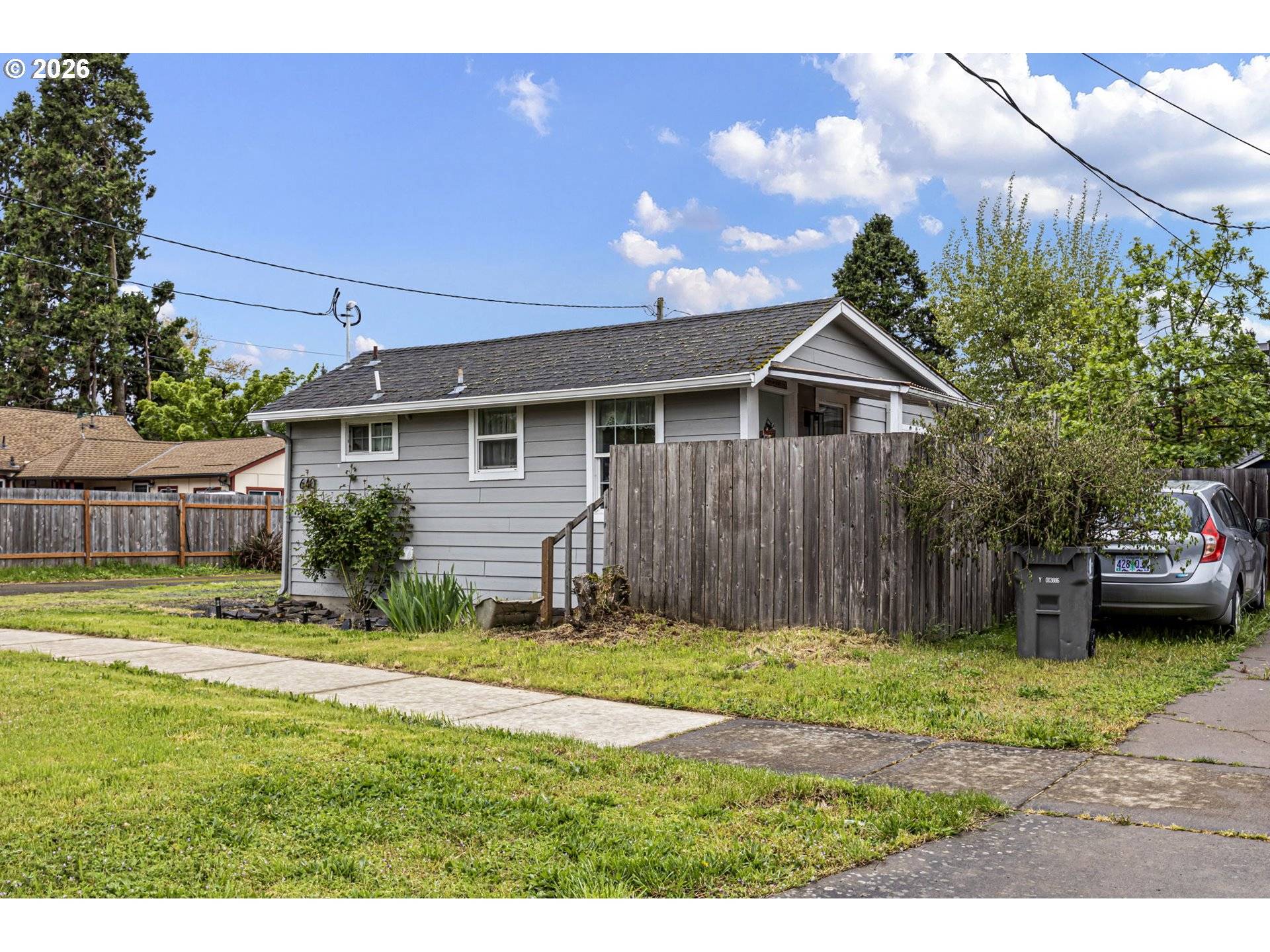 640 N GARDEN WAY, Eugene, OR 97401