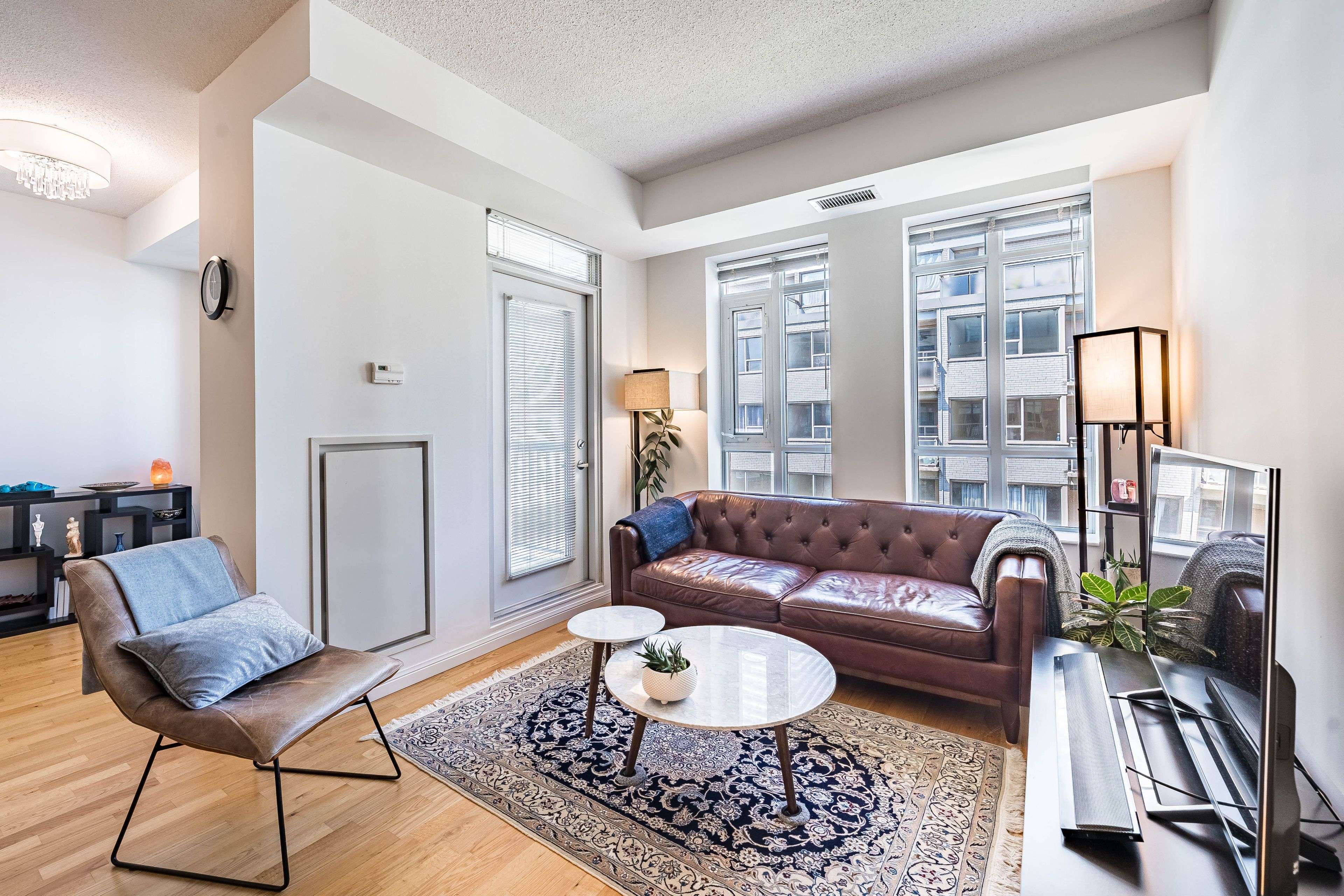 900 Mount Pleasant RD #426, Toronto C10, ON M4P 3J9