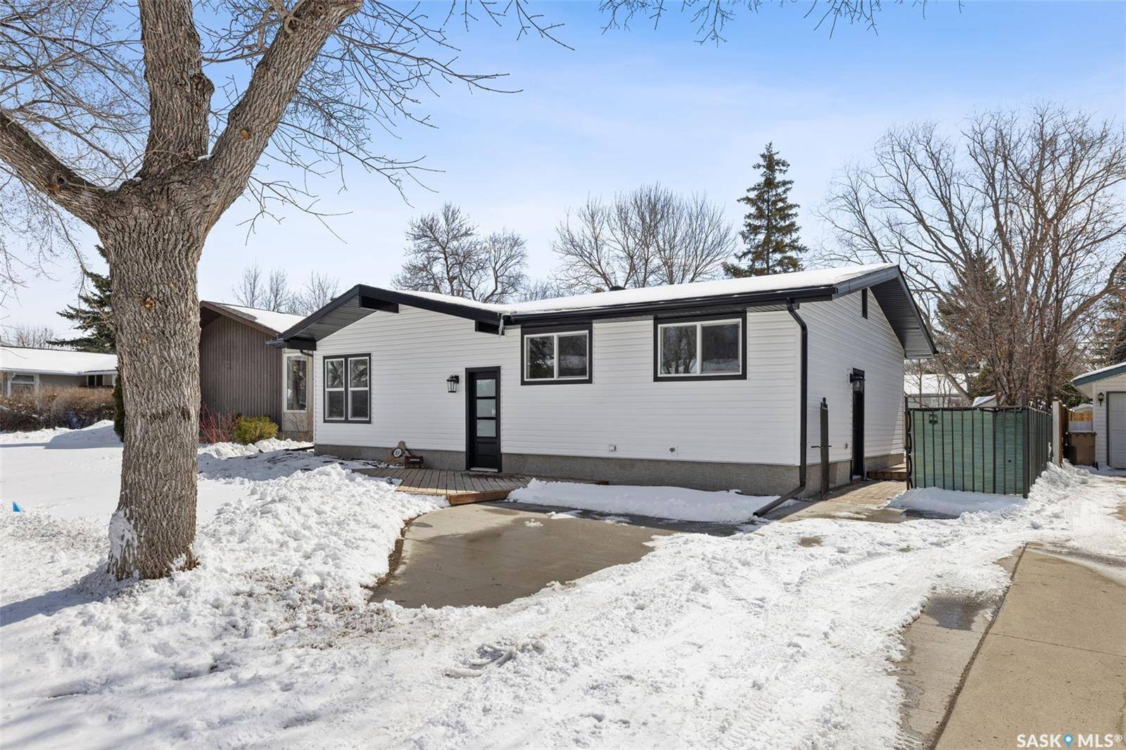 819 Shannon ROAD, Regina, SK S4S 5K1