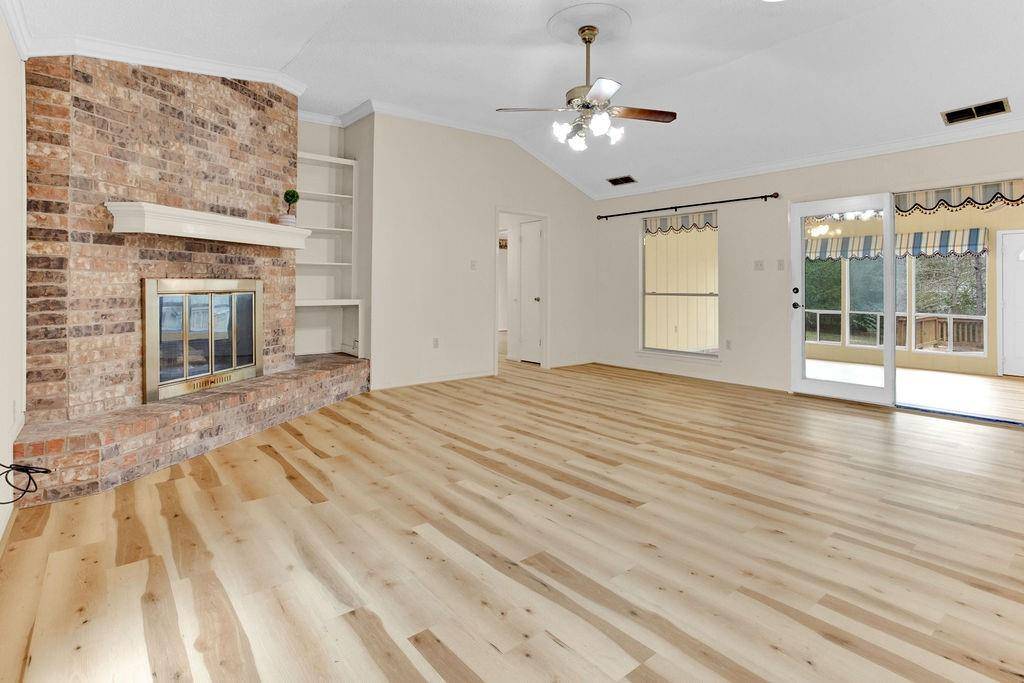 307 Easy Drive, Hideaway, TX 75771