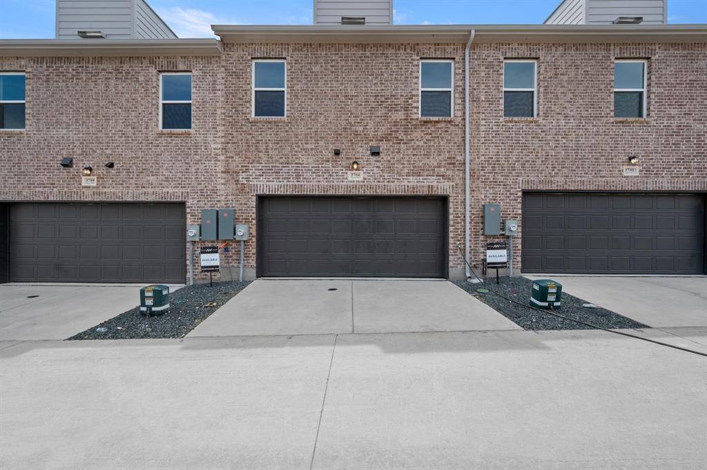 5704 Lakeview Drive, Watauga, TX 76148