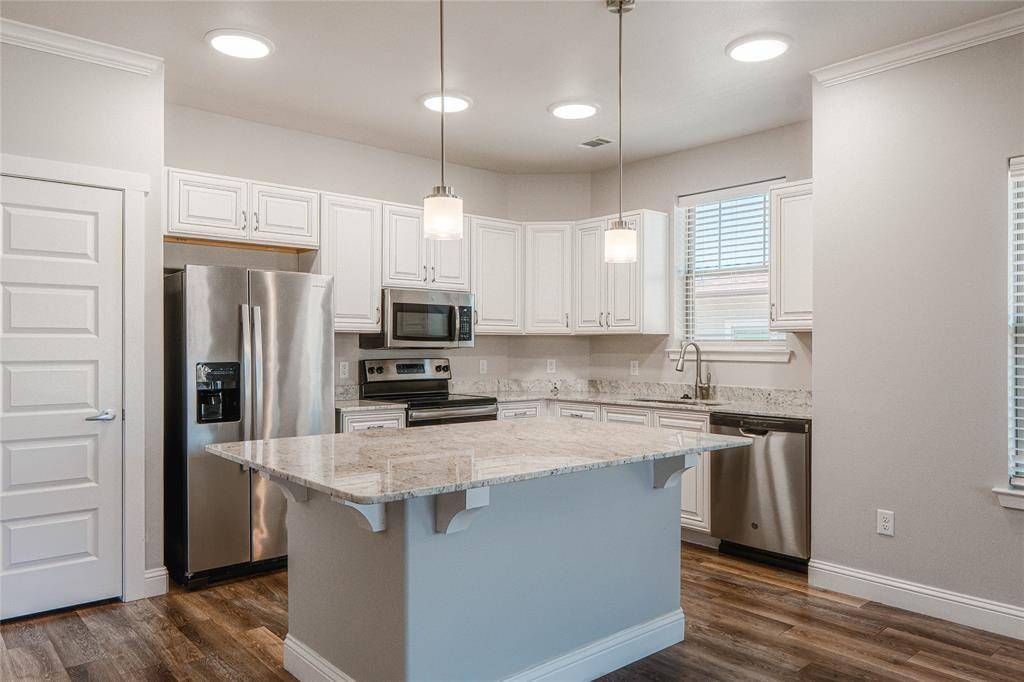 240 Washington Street #201, Red Oak, TX 75154