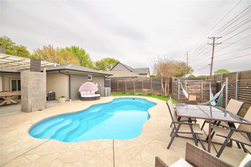 6822 Saint Anne Street, Dallas, TX 75248