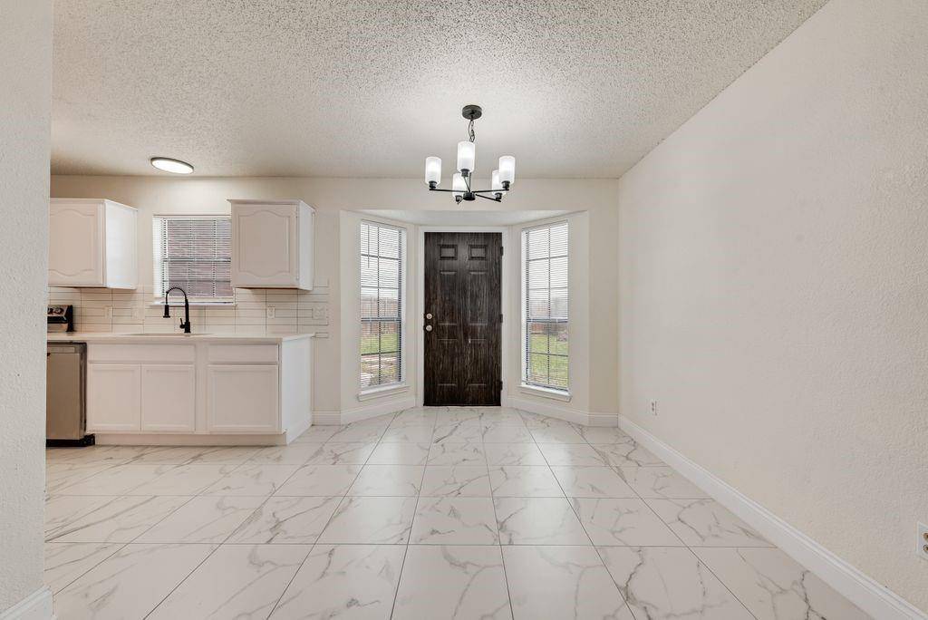 4028 O B Crowe Drive, Dallas, TX 75227