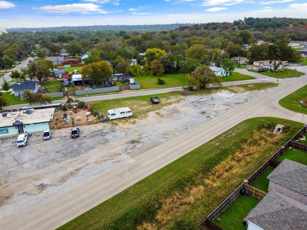 6100 Lt JG Barnett Road, Fort Worth, TX 76114