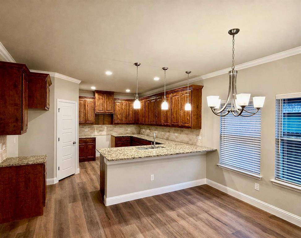 1041 Nighthawk Trail, Alvarado, TX 76009