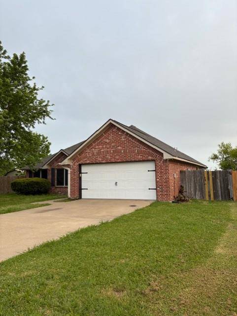 1157 N 3rd Street, Wills Point, TX 75169