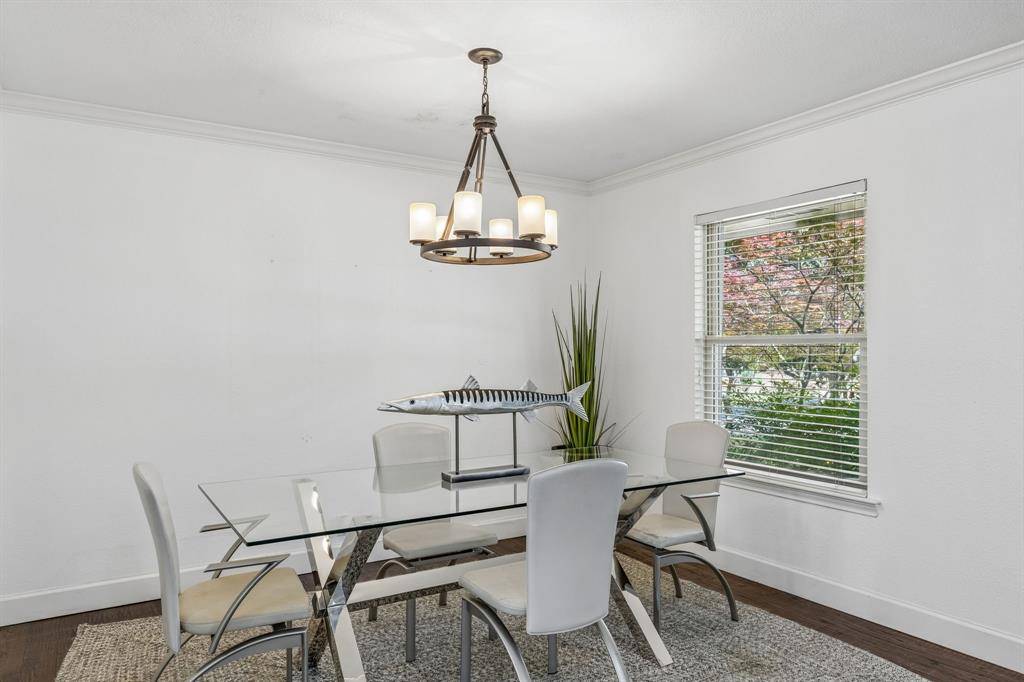 8709 Labron Avenue, Dallas, TX 75209