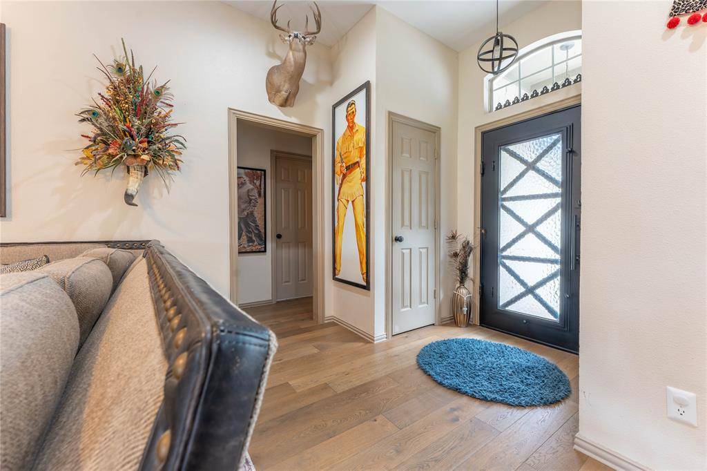 523 W 1st Street, Justin, TX 76247