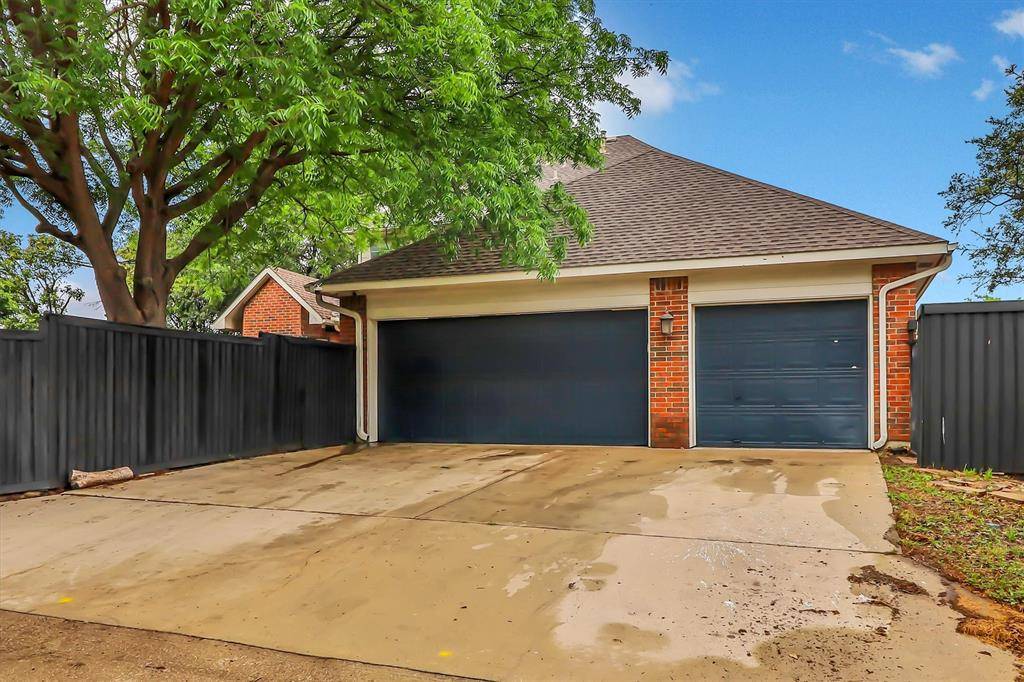 1900 Golden Trail, Carrollton, TX 75010