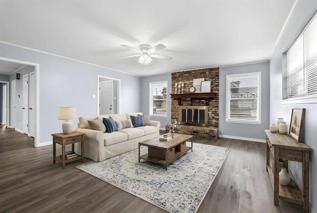 218 Texoma Drive, Whitesboro, TX 76273