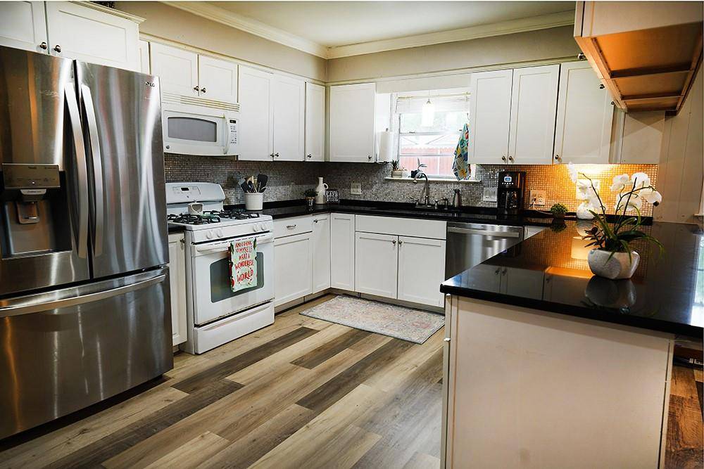 422 Rorary Drive, Richardson, TX 75081