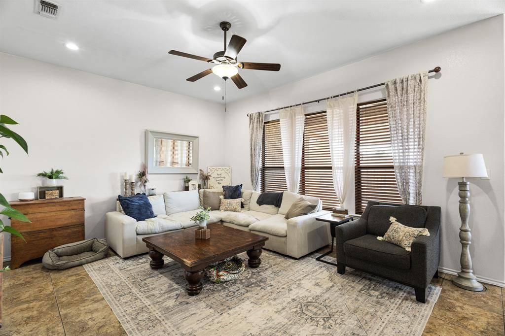 9108 Parkview Circle, Tolar, TX 76476