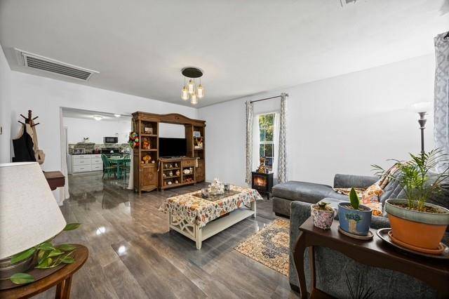 406 S LLano Street, Whitney, TX 76692