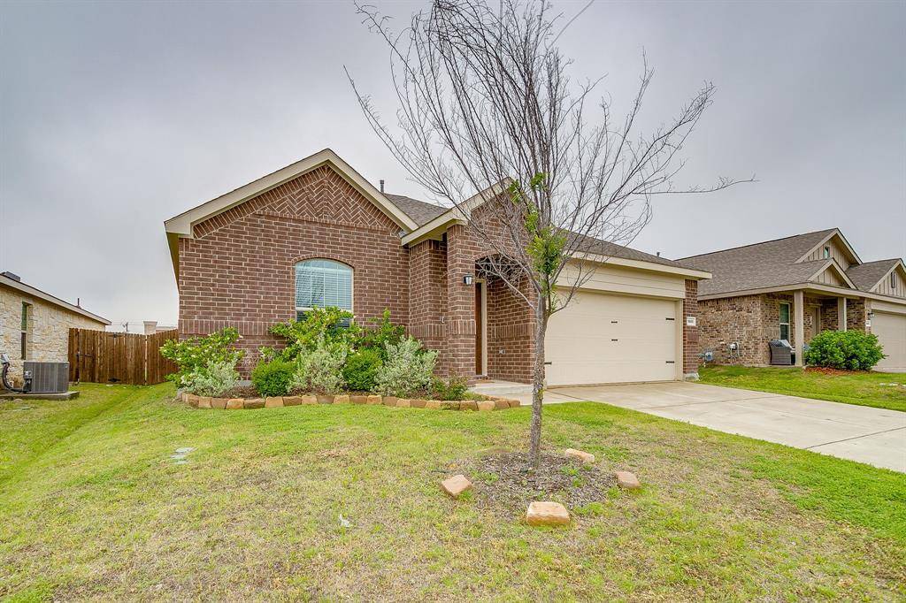 1605 River Crossing Drive, Anna, TX 75409