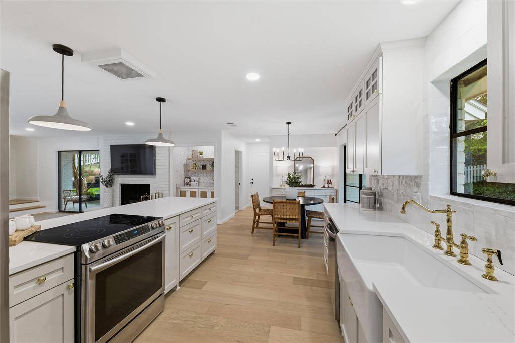 7054 Tamarack Road, Fort Worth, TX 76116